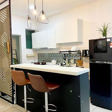 Cosmo Maison Damansara Damai Bagian luar foto