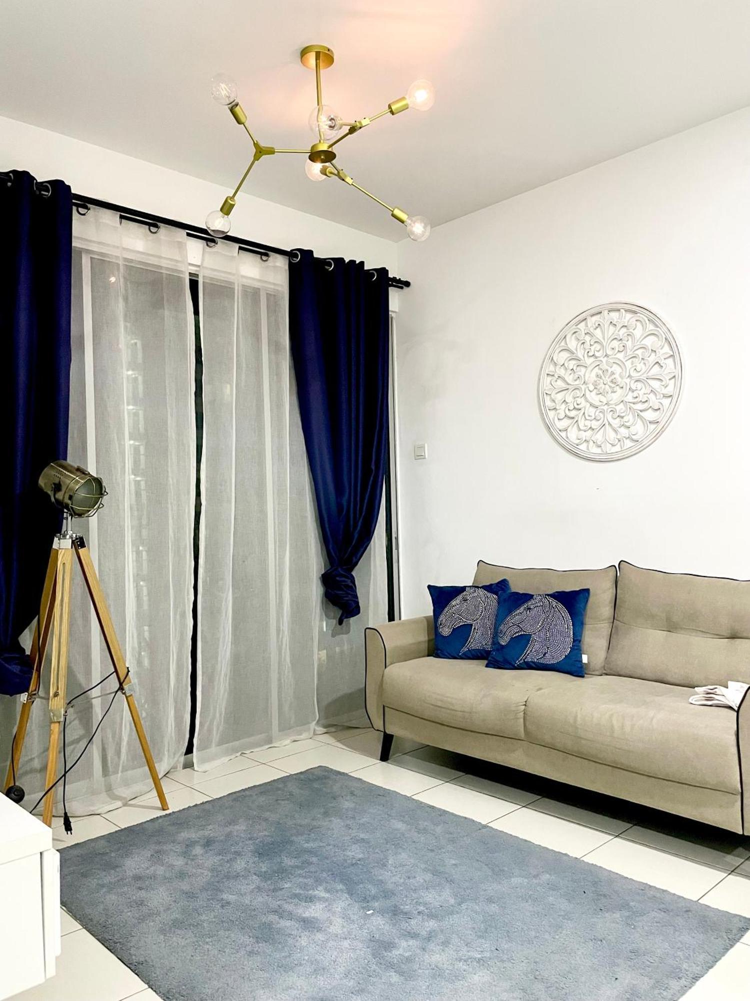 Cosmo Maison Damansara Damai Bagian luar foto